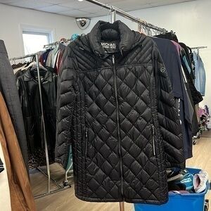 Women’s Michael Kors packable down black jacket size large